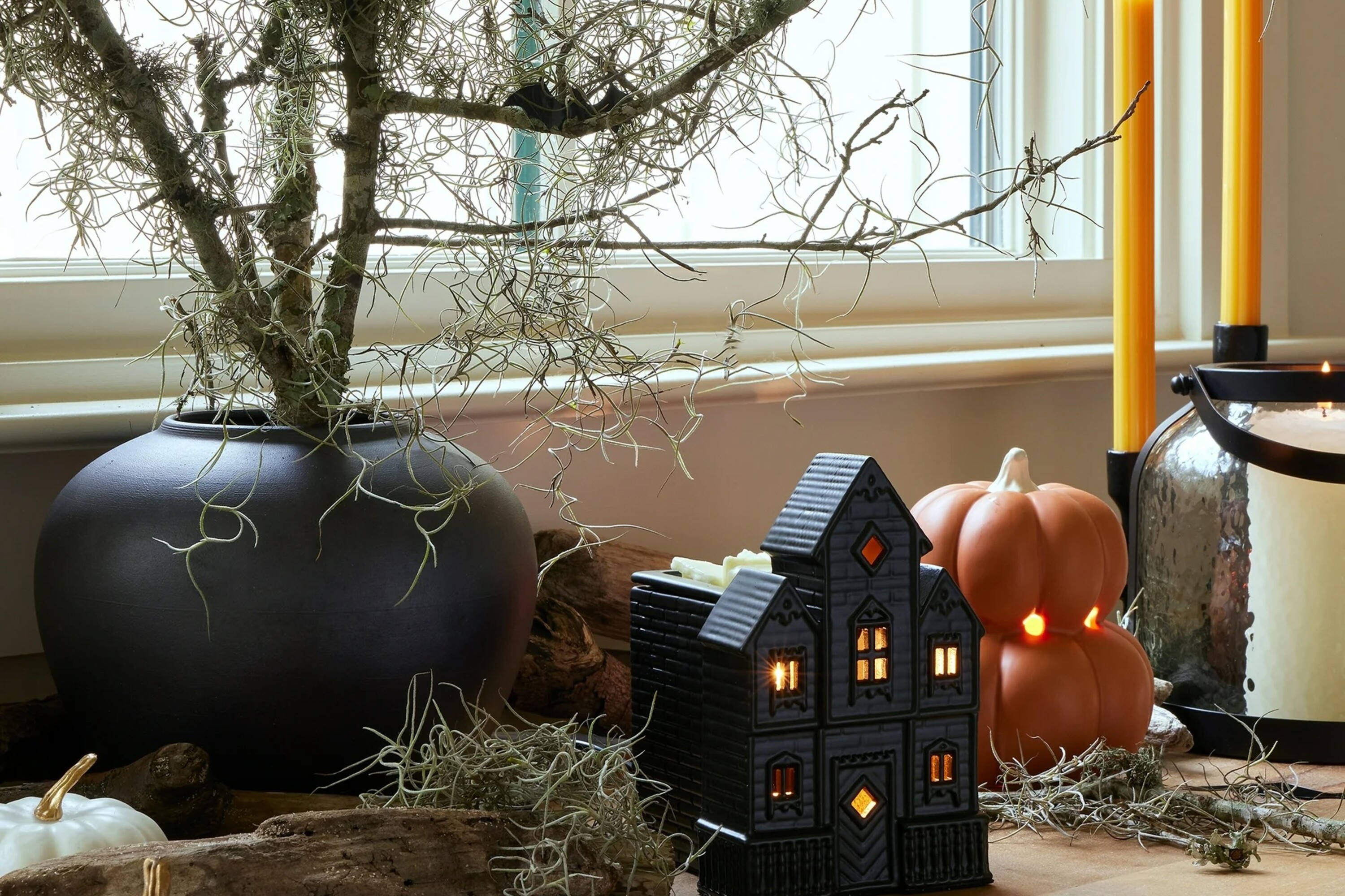 Better Homes & Gardens Full Size Ceramic Fragrance Wax Melt Warmer, Spooky House