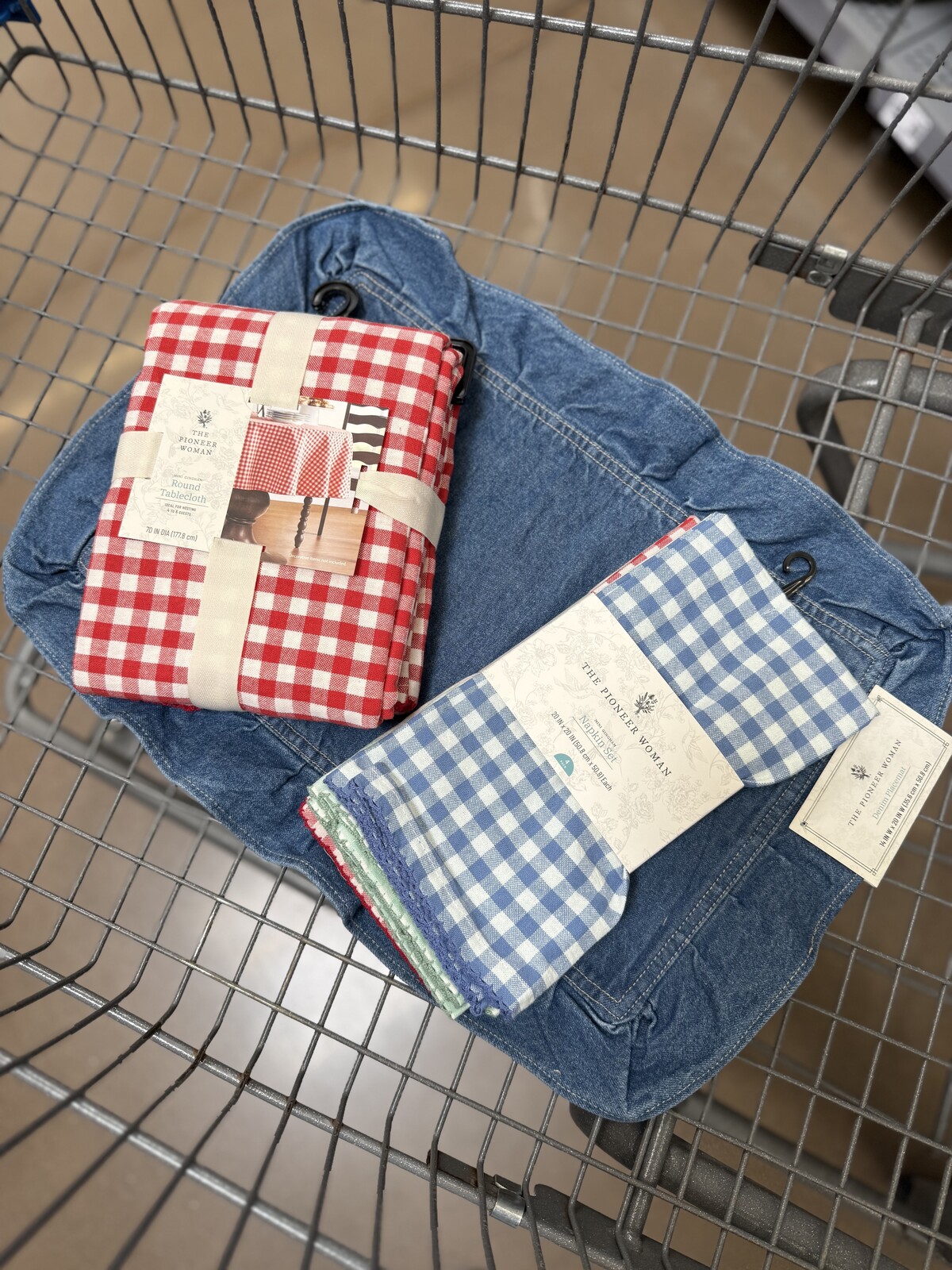 The Pioneer Woman Table Linens