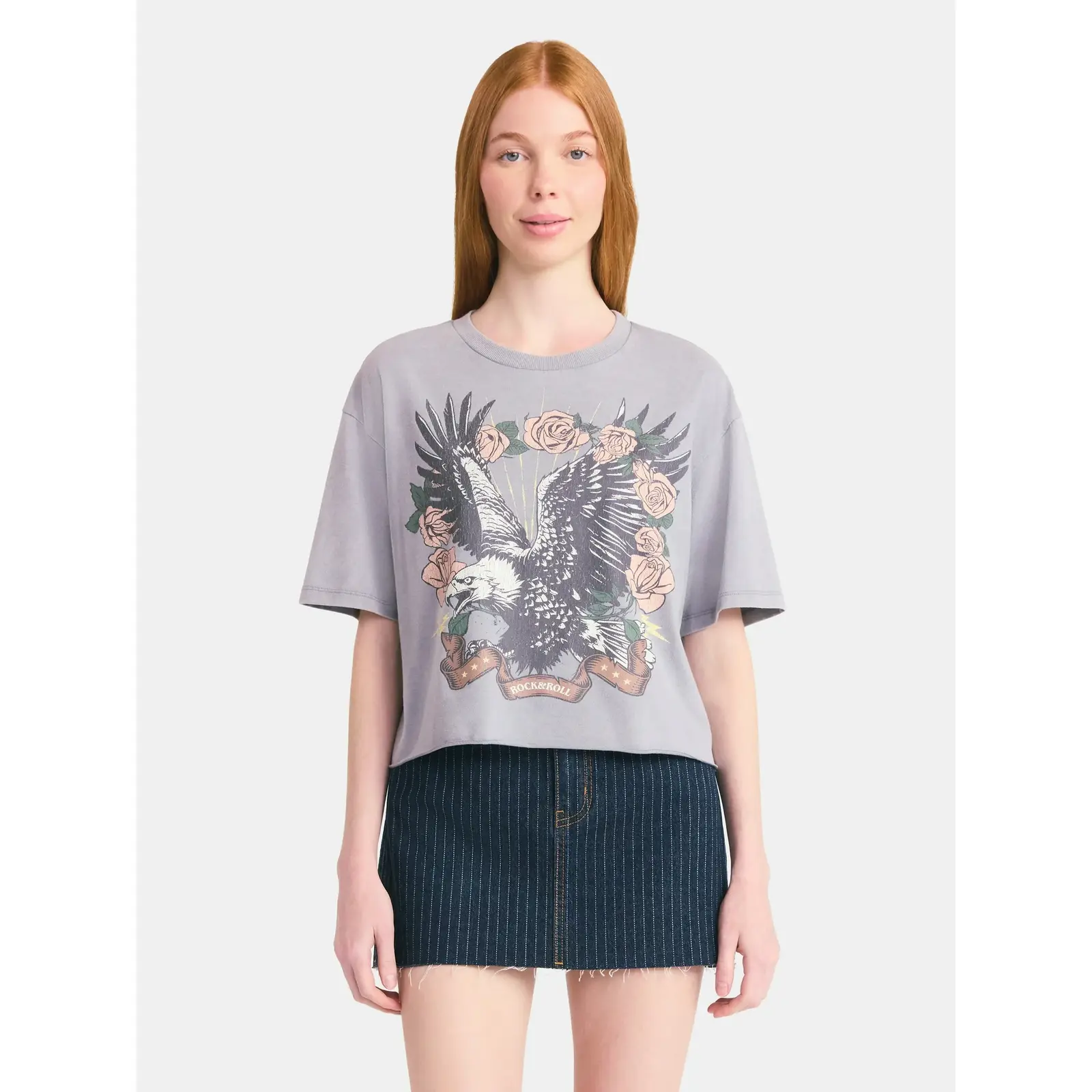 No Boundaries Boxy Cropped Graphic Tee with Short Sleeves