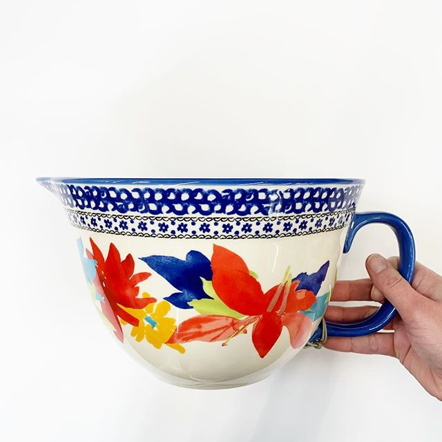 The Pioneer Woman 3.3 Quart Batter Bowl