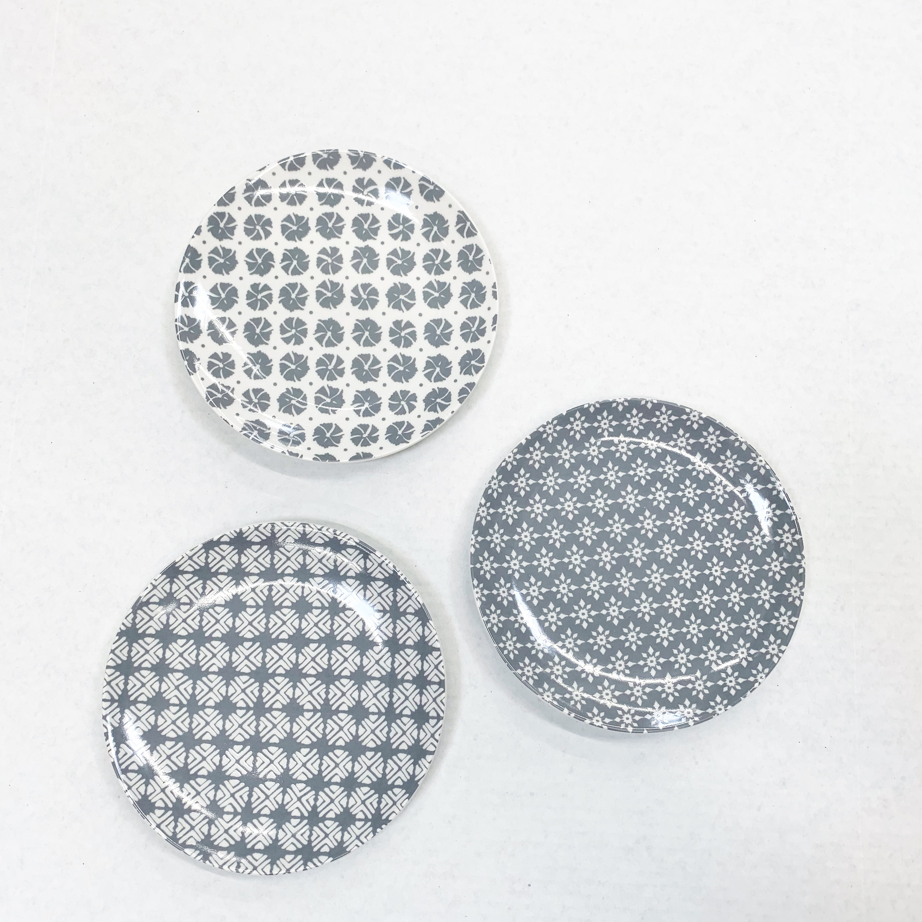 Mainstays Gray Geometric Dinnerware