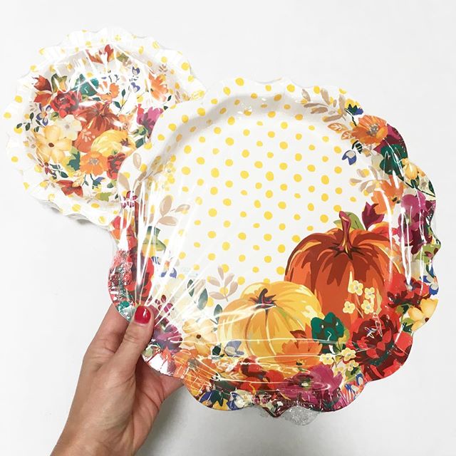 The Pioneer Woman Harvest Paper Plates