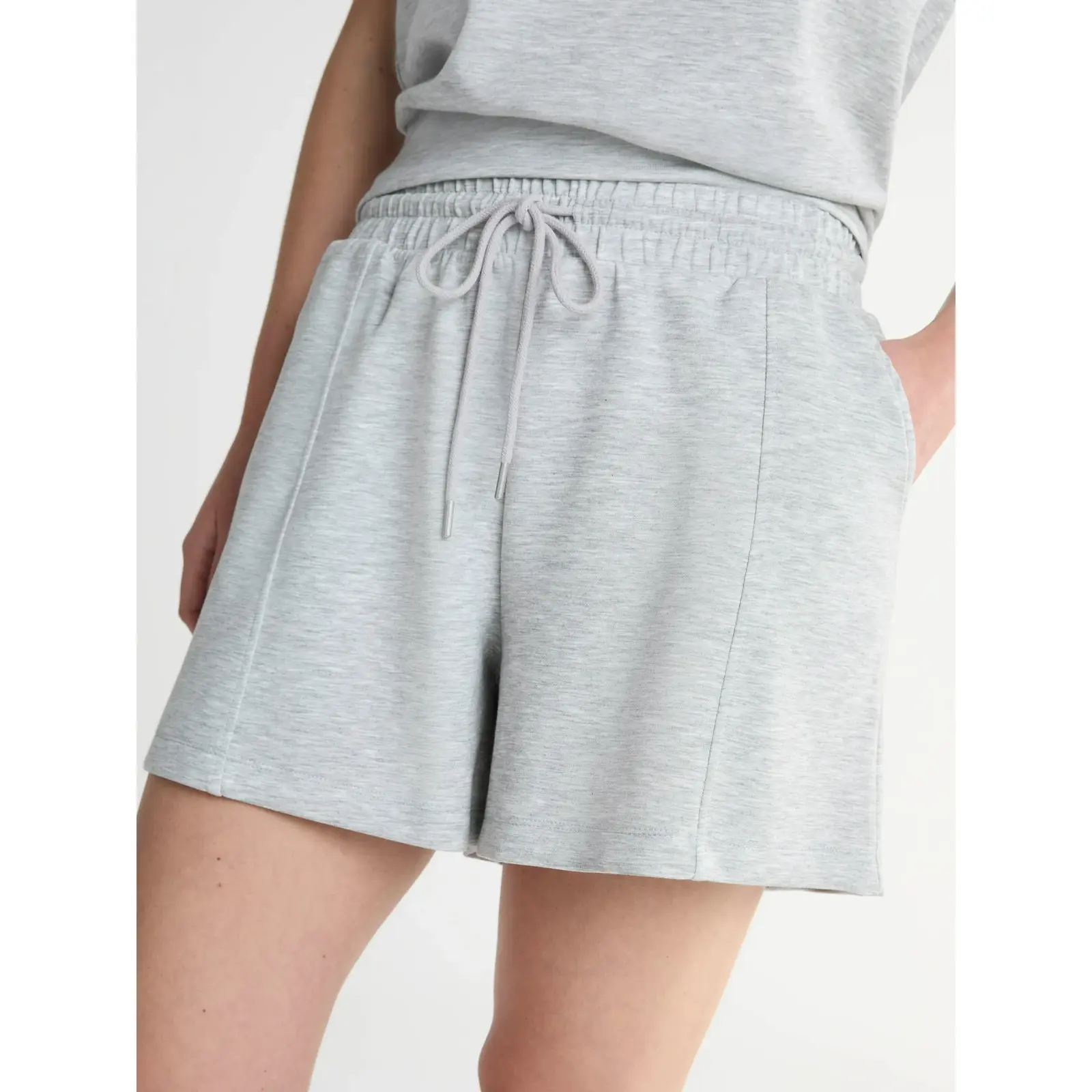 Scoop Ultimate ScubaKnit Seamed Shorts