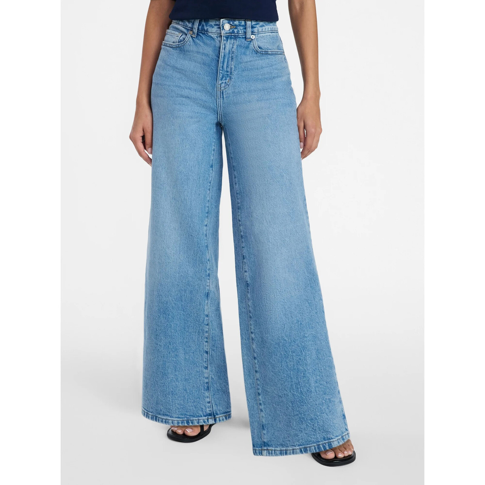 Time and Tru Wide Leg Jeans