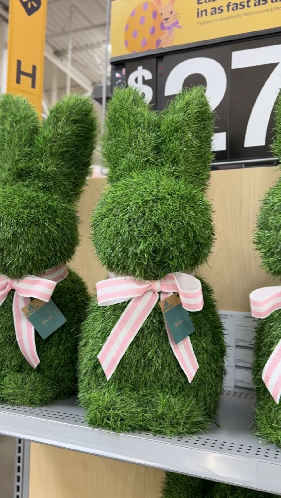 Way To Celebrate Faux Grass  Easter Bunnies